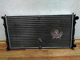 Радиатор охлаждения ДВС Chevrolet Niva