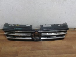 Решетка радиатора Volkswagen Tiguan 2 5na853653